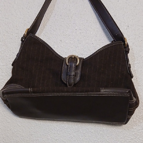 Elegant Brown Women's Handbag - Picture 2 of 4